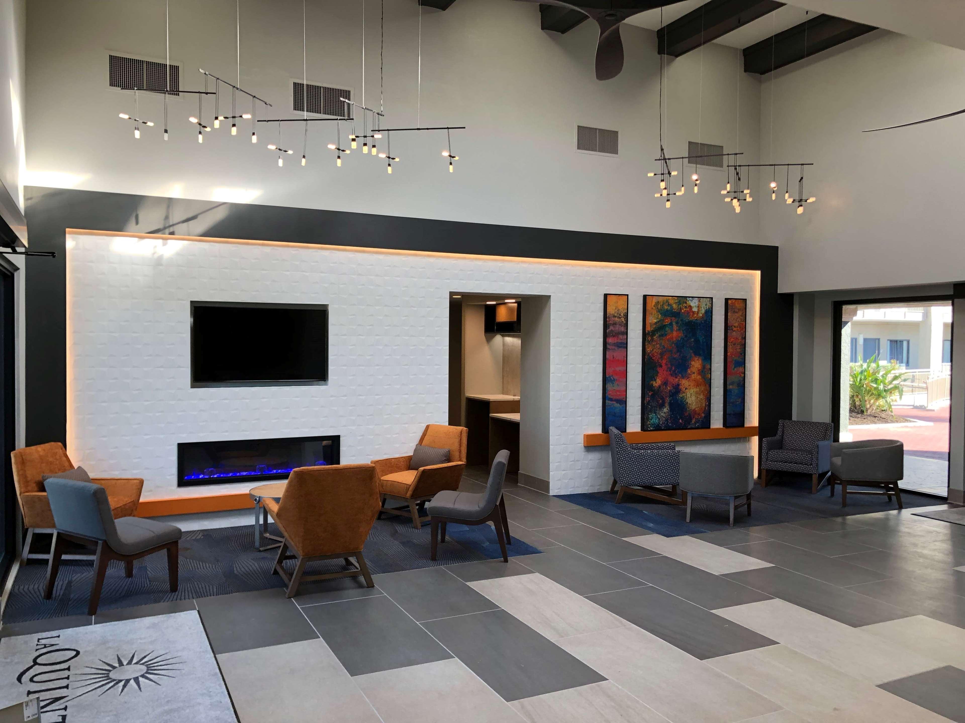 Готель La Quinta By Wyndham Ft. Myers - Sanibel Gateway Форт-Маєрс Екстер'єр фото