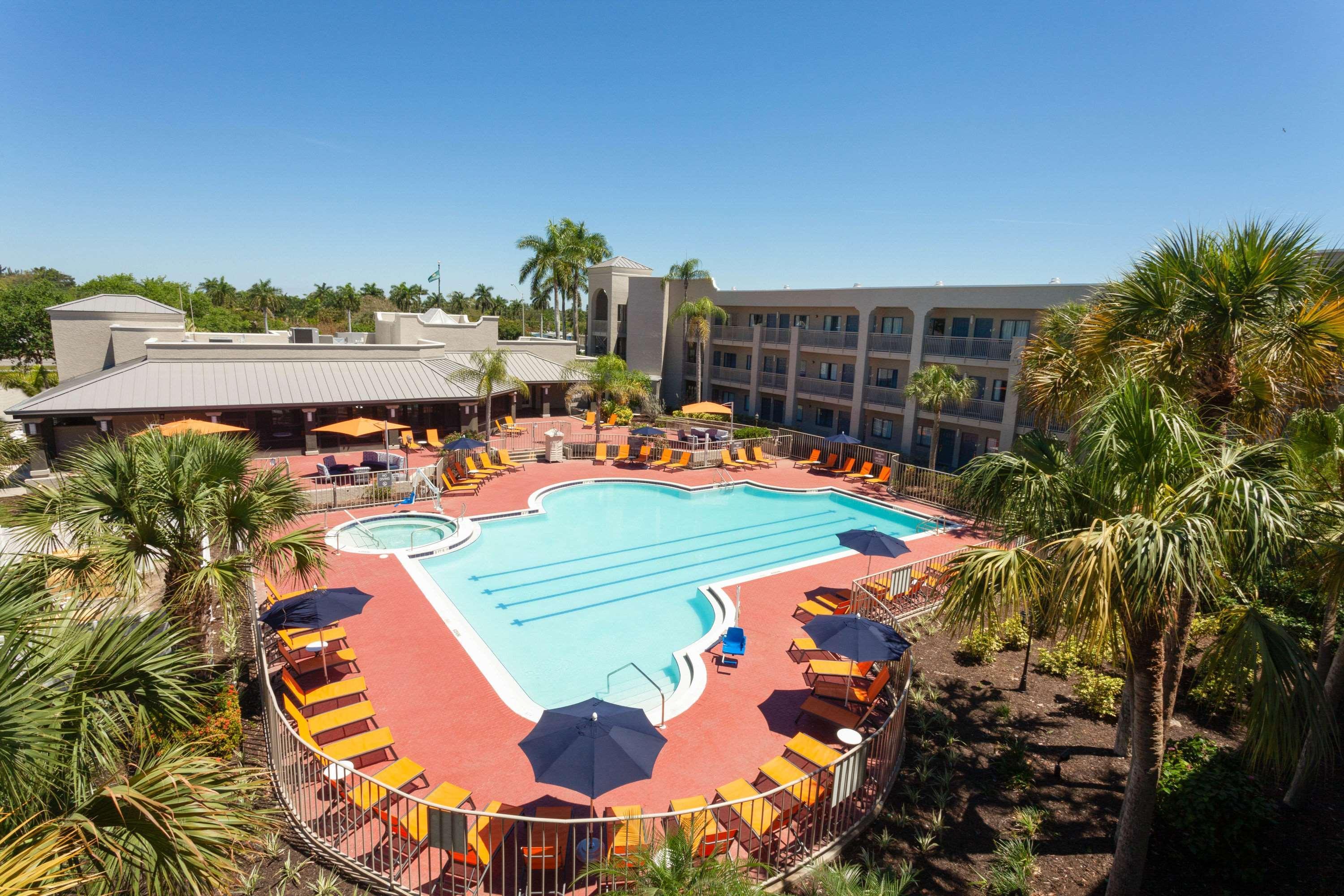 Готель La Quinta By Wyndham Ft. Myers - Sanibel Gateway Форт-Маєрс Екстер'єр фото